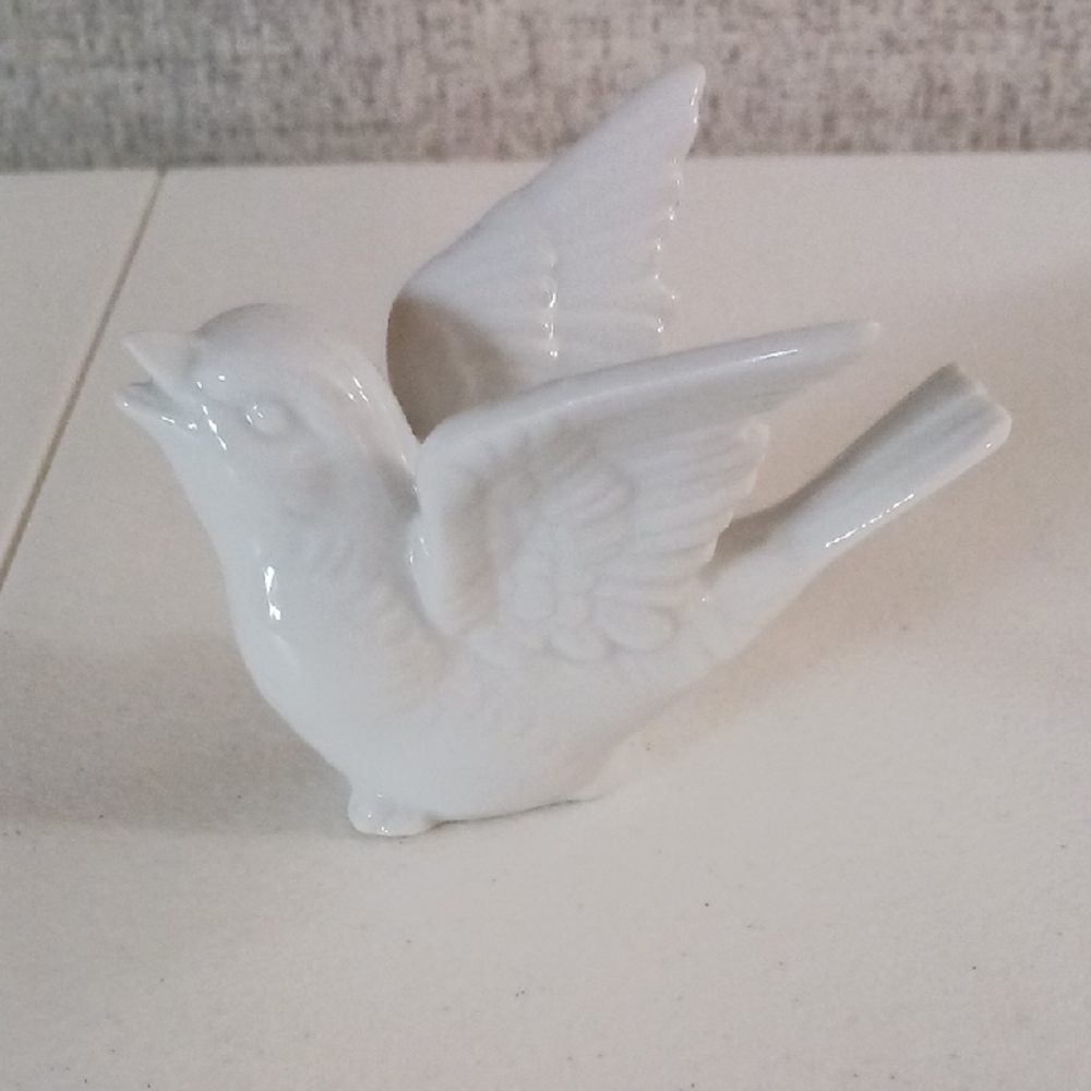 White Ceramic Bird Figurine - Decorative Bird Statue